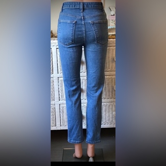 Reformation Denim - Reformation Cotton blend  “High & Straight” style Jeans Indian Wash size 25